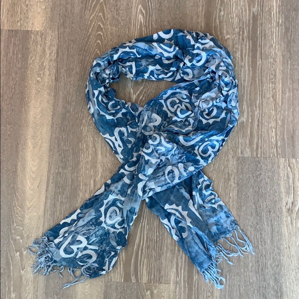Blue real indigo scarf